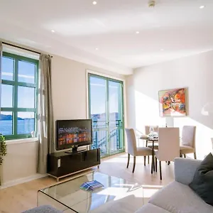 Appartement Seafront Apt. With Elevator And French Balcony, Bergen